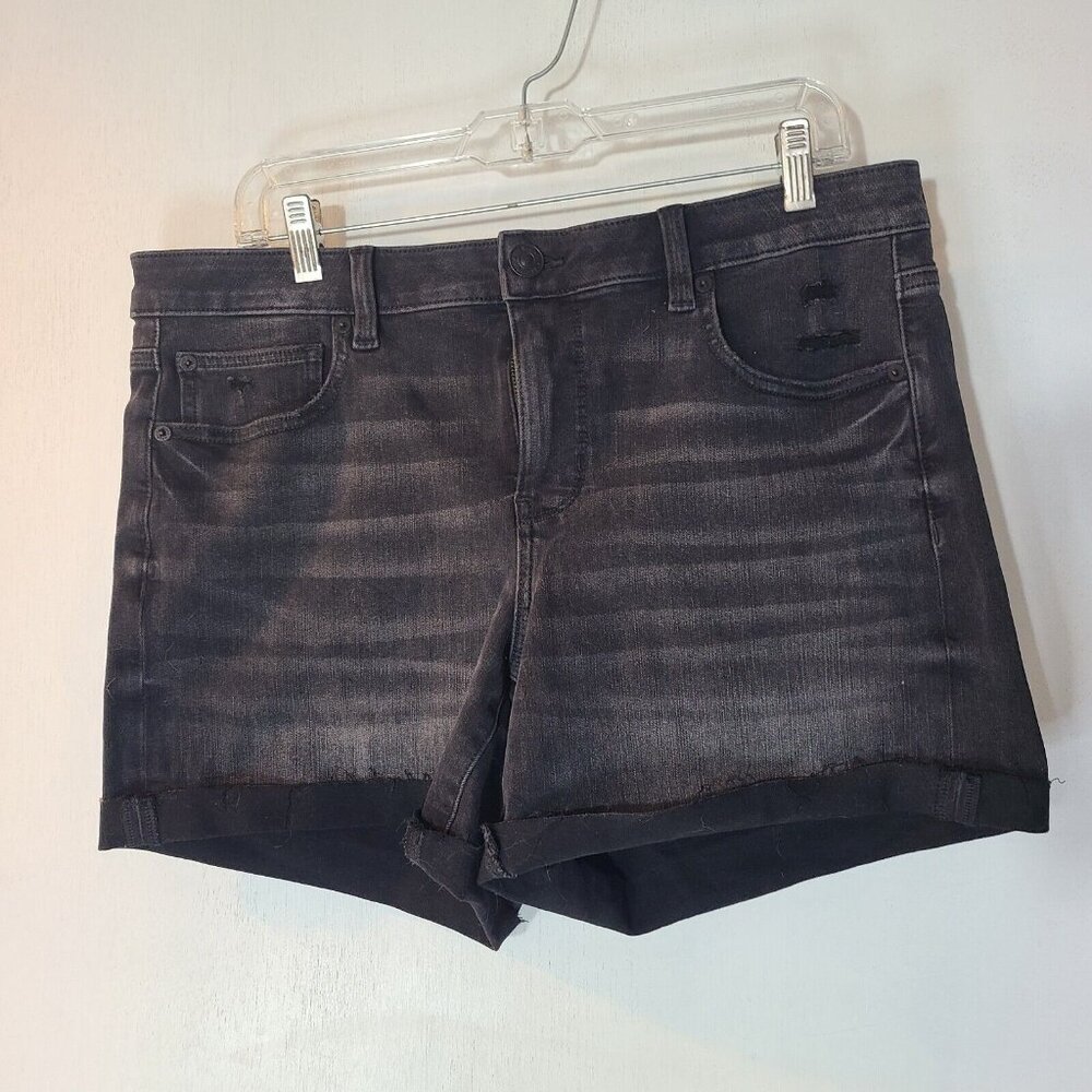 American Eagle The Dream Short Distressed Black Midi Rise Sz 16